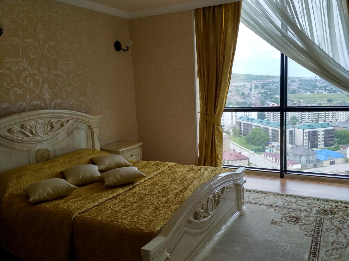 Hotel Kavkaz Gudermes Extérieur photo